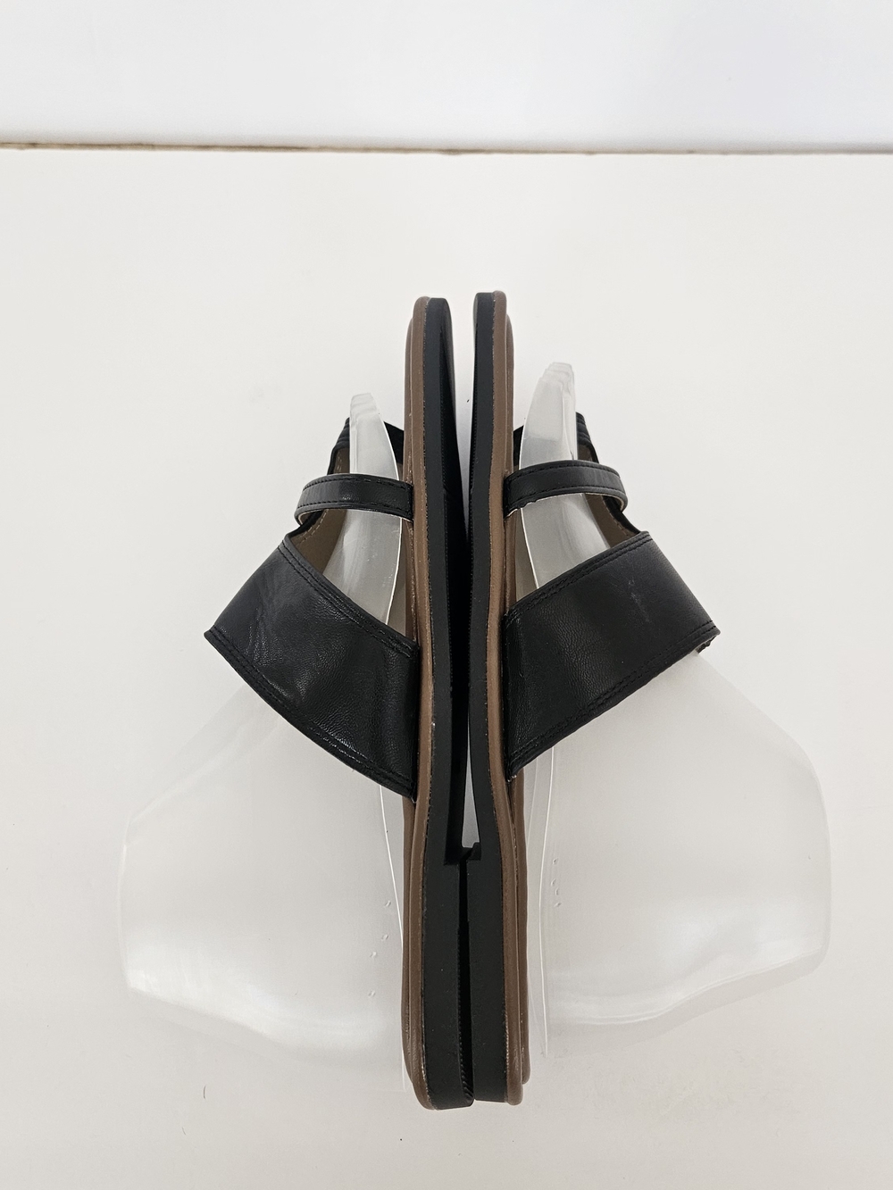 Chic Black Leather Toe Loop Sandals Flat Slide Mules Women's Size 8.5 / EU 38 Co - Picture 5 of 12
